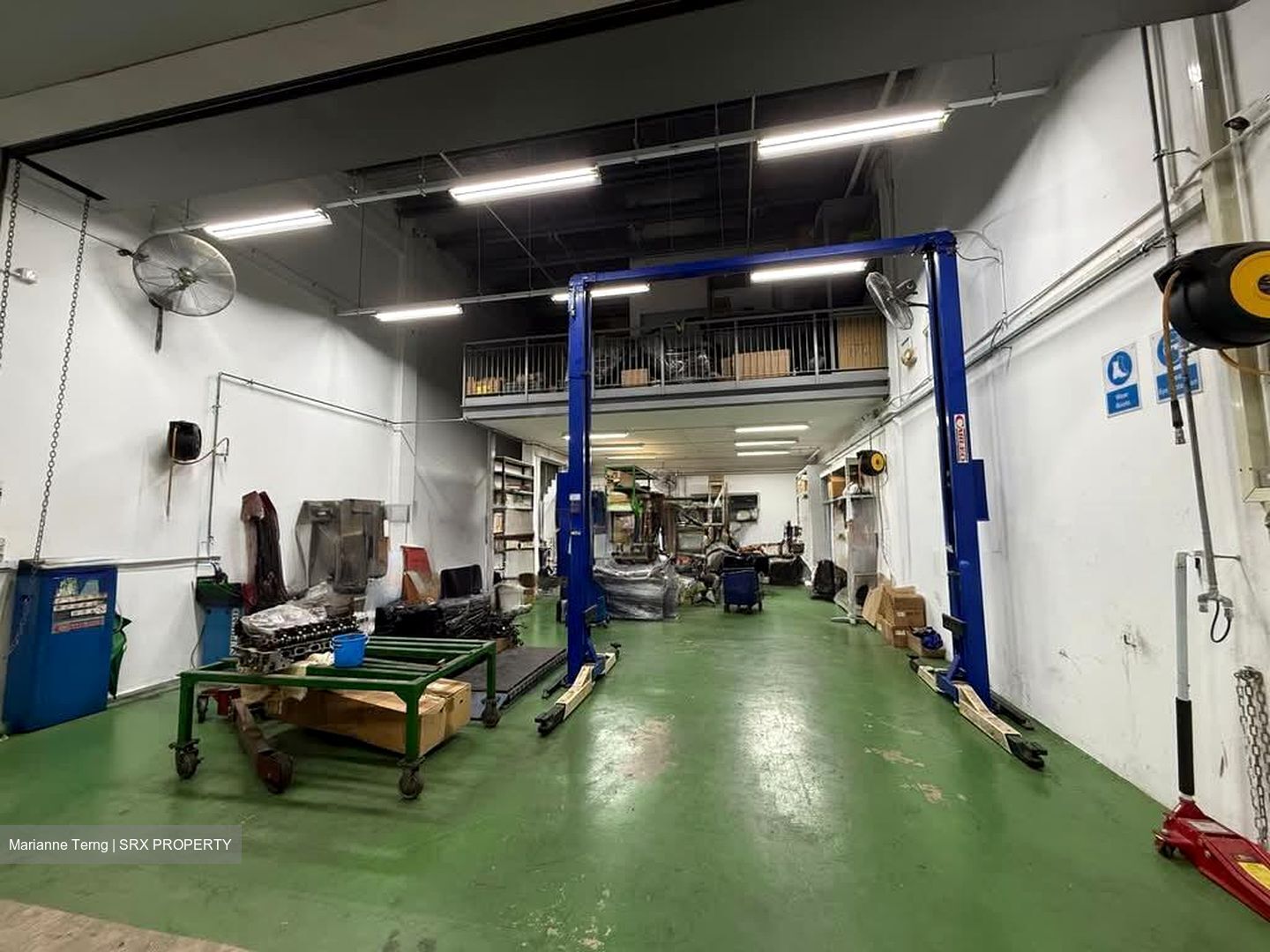 First East Centre (D14), Factory #601309491